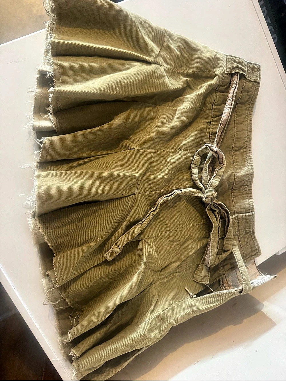 American Eagle Outfitters pleaded skirt in Olive Green Size 0